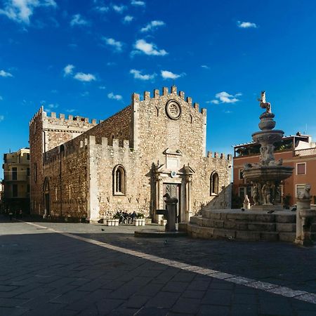 Duomo Square Apartment Taormina Esterno foto